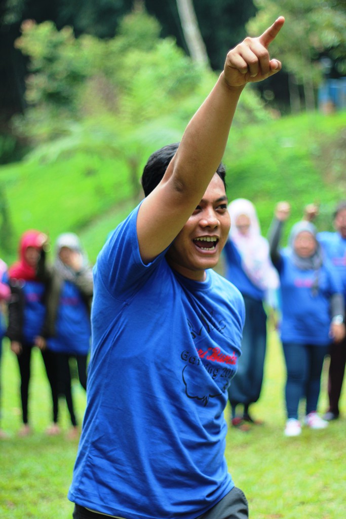 gathering-rumah-makan-padang-sari-bundo