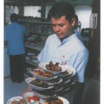 pramusaji rumah makan sari bundo
