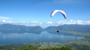 yuk-meriahkan-festival-danau-maninjau