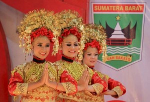 Ini Untungnya Jika Kamu Punya Pasangan Orang Minang Jago silat