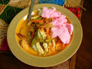 lontong sayur tauco