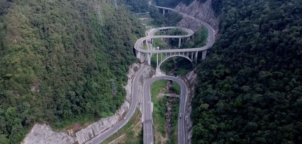 Mari Nikmati Indahnya Ranah Minang Lewat Sebuah Drone