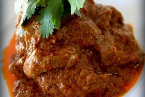 Sering Ke Luar Negeri? Ini Tips Agar Rendang Awet Saat Dibawa Ke Luar negeri