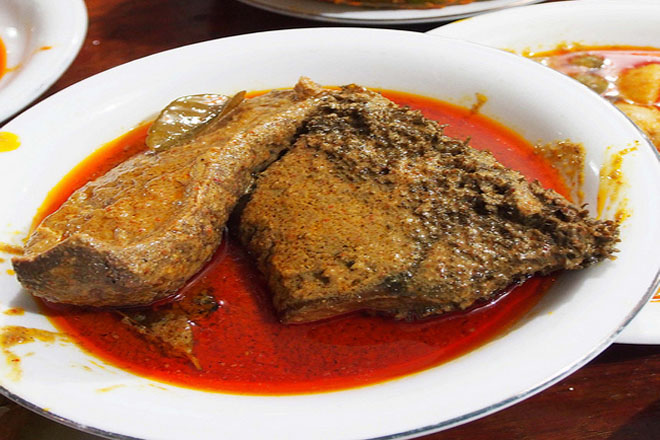 Sajian Sedap Gulai Hati Limpa Ala Padang