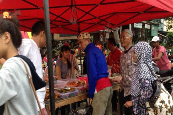 Makanan Khas Sumbar Jadi Incaran Berbuka Puasa di Tanah Abang