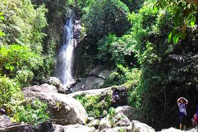 Sarasah Baringin, Objek Wisata Air Terjun "Pemandian Dewa"