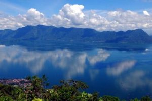 Akhir Pekan di Sumatera Barat, Pastikan ke 10 Destinasi Ini