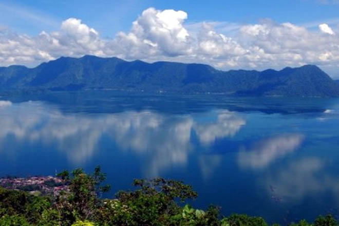 Akhir Pekan di Sumatera Barat, Pastikan ke 10 Destinasi Ini