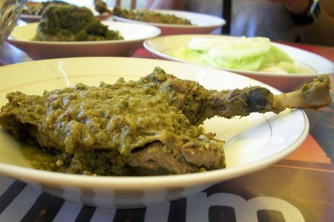 Resep Membuat Gulai Bebek Cabai Hijau Khas Padang