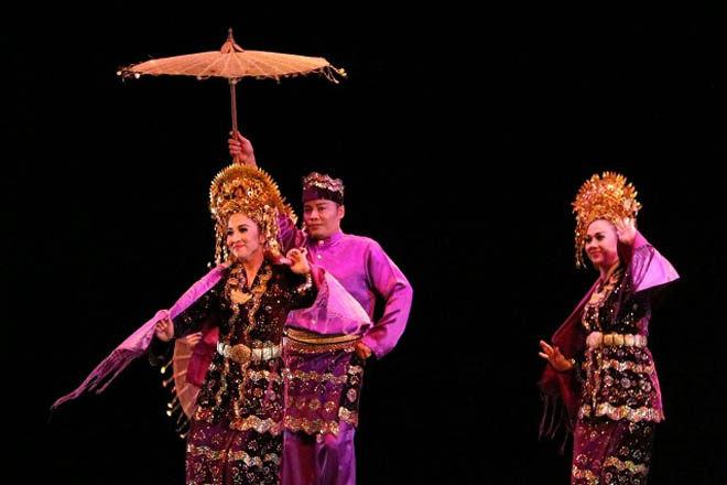 Dari Pop hingga Randai Meriahkan Festival Seni Budaya Minangkabau di Tanah Rantau