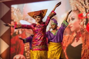Kenalkan Tradisi Minang Melalui Festival Pesonan Budaya Minangkabau