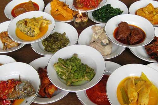 Aroma dan Kelezatan Masakan Padang di Bumi Laos