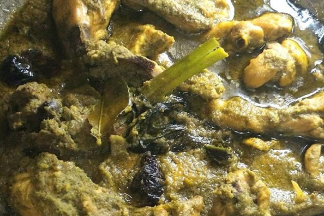 Gulai Ayam Lado Mudo Khas Padang