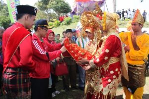 Tradisi Mengunyah Sirih, Simbol Penghormatan Orang Minang