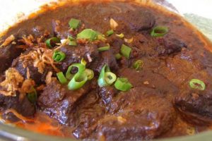 Bisnis Rendang Beromzet Rp 100 Juta/Bulan