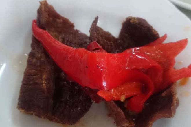 Menurut Detik.com, Dendeng Balado Renyah Sari Bundo Salah Satu yang Terenak di Jakarta