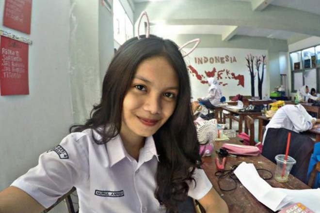 Nona Cantik Makassar Ini Bilang Rendang Top Banget Dilidah