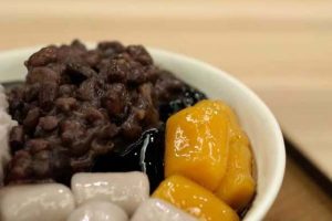Manis Gurih Bubur Kampiun, Berbuka 'ala' Minang