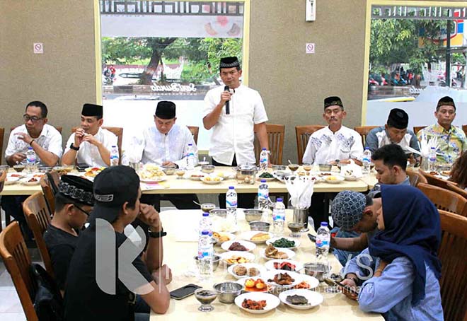 Polda Sulsel Buka Puasa Bersama Awak Media di Sari Bundo Makassar