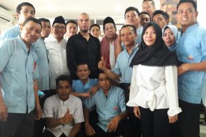 Fadli Zon, Fahri Hamzah dan Ahmad Dhani makan di Sari Bundo