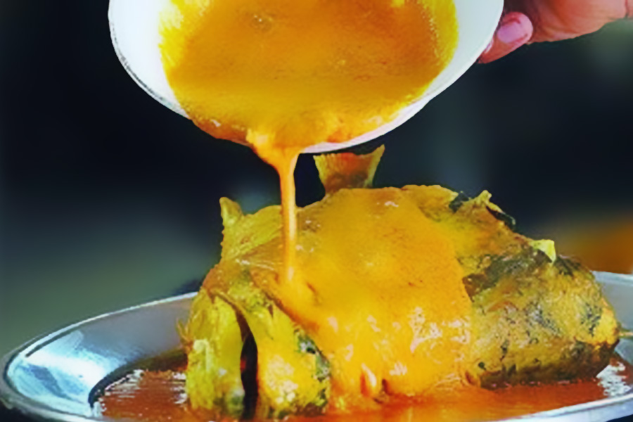 Sensasi Gulai Kapalo Lauk dari Rumah Makan Padang