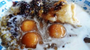 Kuliner di Jam Gadang bubur kampiun