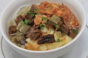 Kuliner di Jam Gadang soto