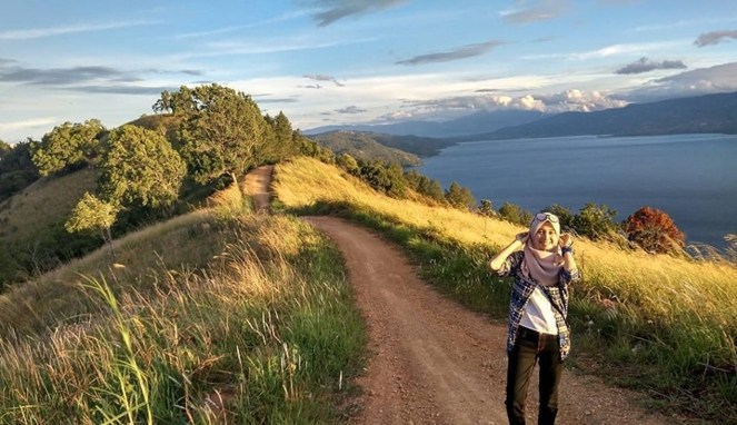 Kampung Minang Sumpu Tawarkan Pemandangan Danau dari Puncak Bukit