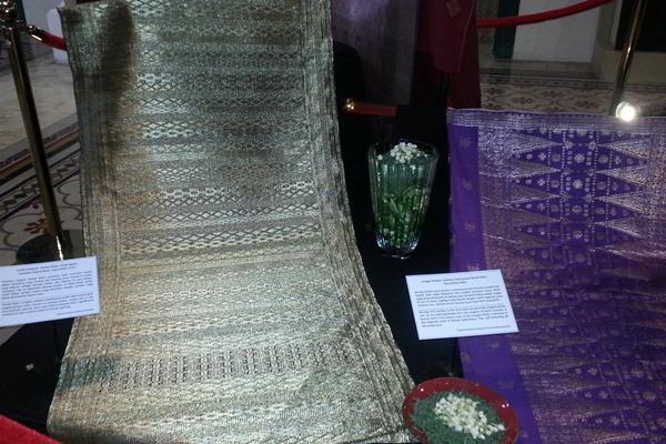 Pameran Songket Minangkabau Digelar di Swiss
