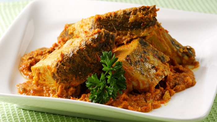 Resep Rendang Tongkol Asap, Variasi Alternatif Rendang Daging Sapi