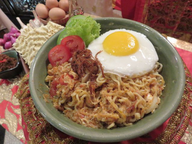 Cara Membuat Mie Rebus ala Padang