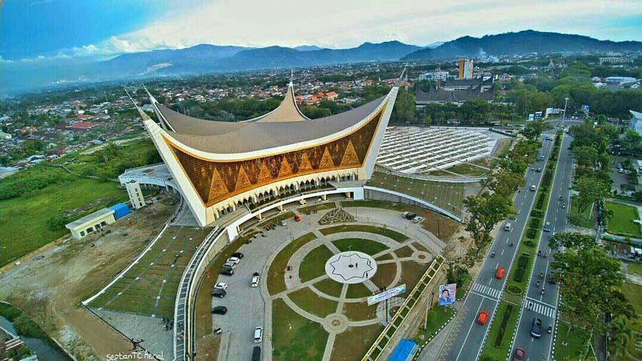 Kubah Masjid Raya Sumbar Rupanya Meniru Kain Pengangkat Hajar Aswad