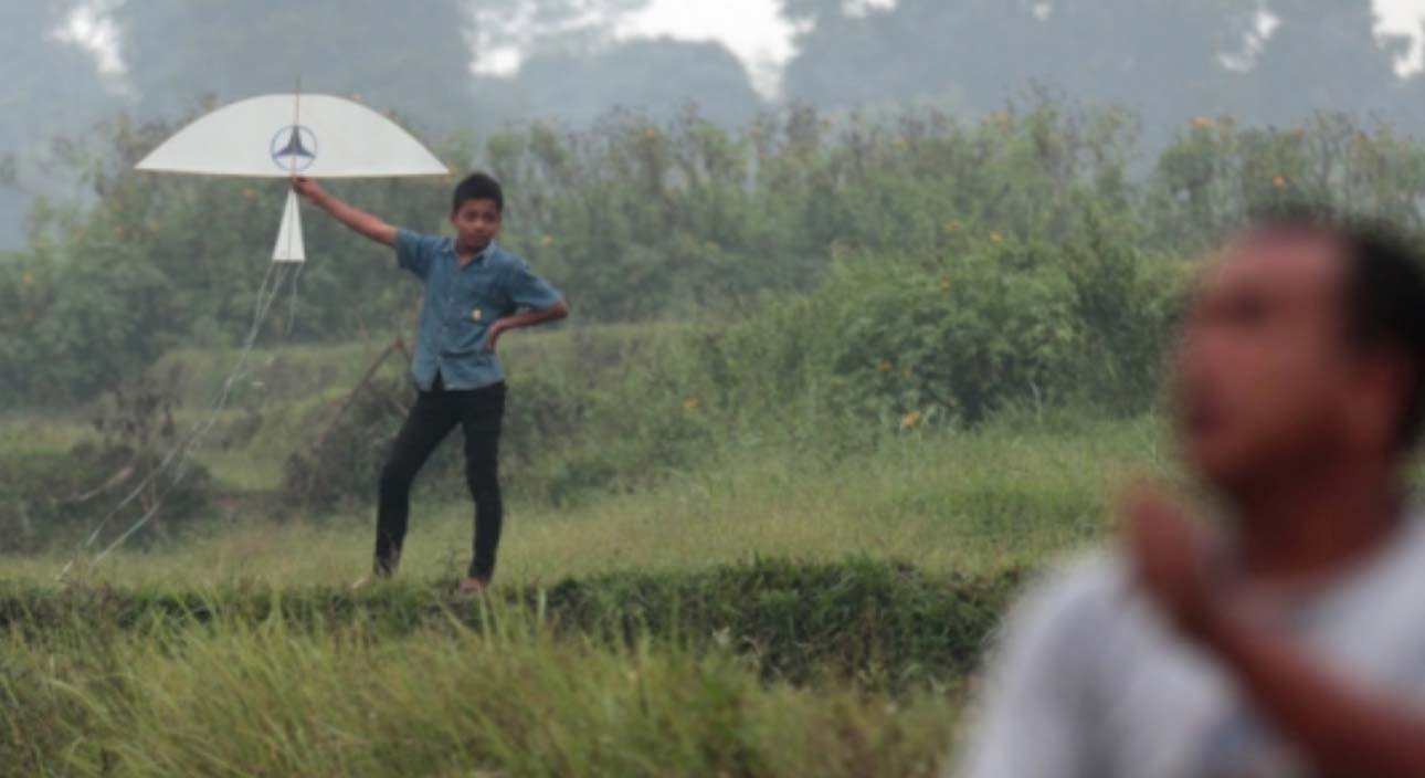 Intip Foto Permainan Layangan Danguang Khas Minang d