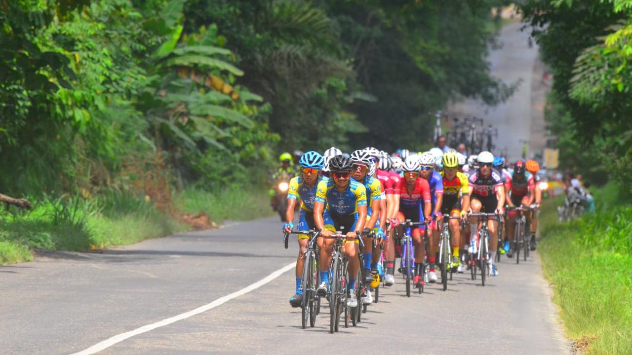 Pembalap Tour de Singkarak 2018 Akan Ikut Makan Bajamba