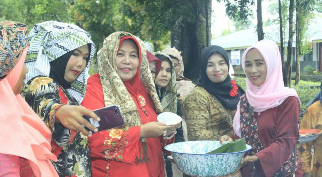 Upaya Pemerintah Daerah Melestarikan Tradisi Memasak Maapam