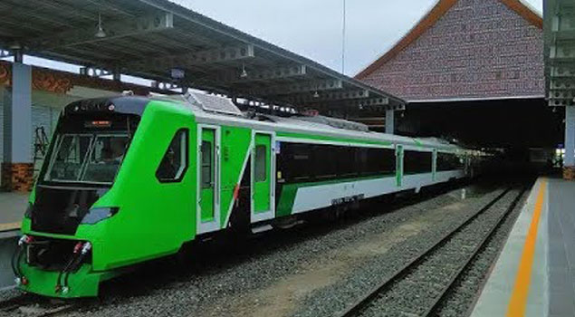 Menikmati KA Minangkabau Ekspress, Hasil Karya Anak Bangsa