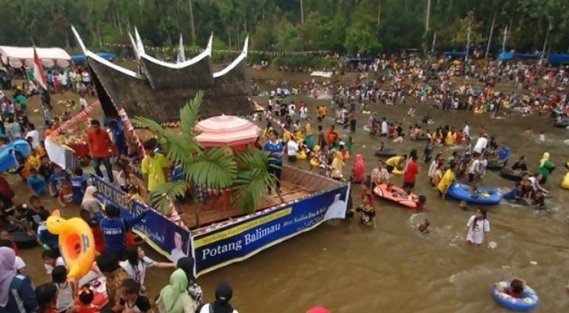 Tradisi Mensucikan Diri " Balimau " Masyarakat Minang untuk Menyambut Ramadan
