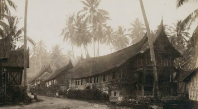 Rapat Besar di Padang, Menyoal Landrente Hingga Pajak Rumah Gadang