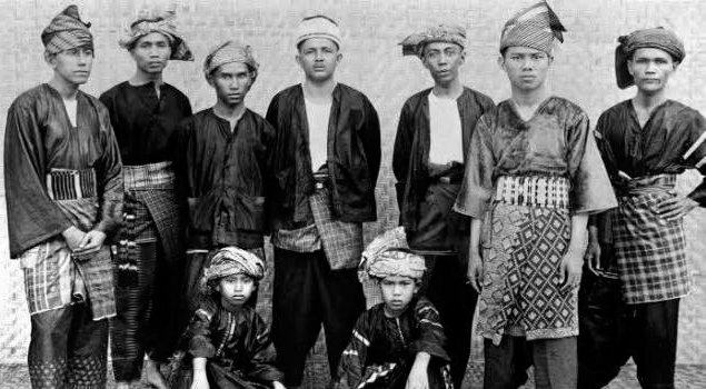 Arti KATO NAN AMPEK dalam istilah Minangkabau