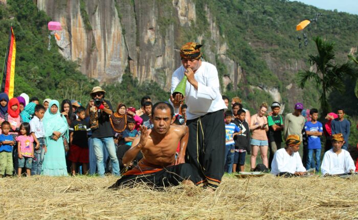 alam takambang jadi guru festival harau