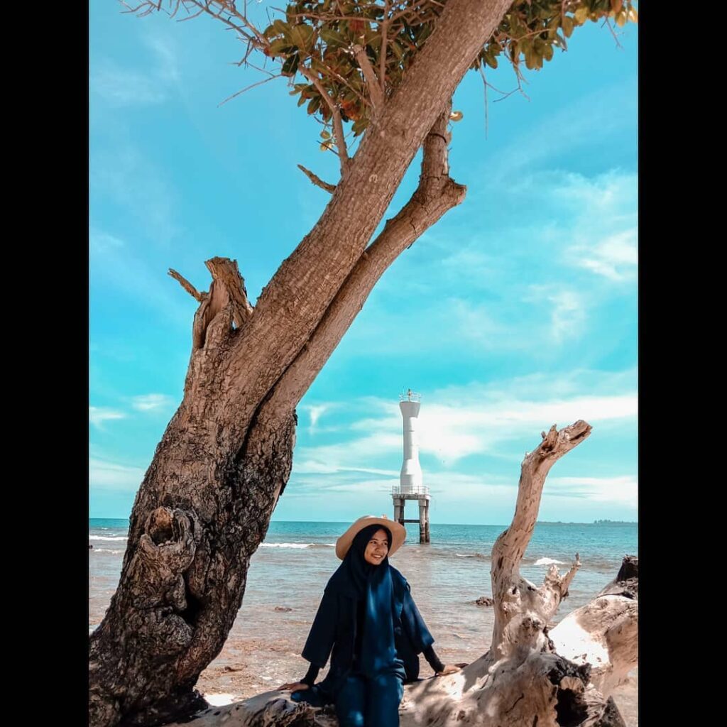 Mercusuar Menara Pulau Semangki, Foto: Instagram @ayokepessel