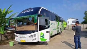 bus minang