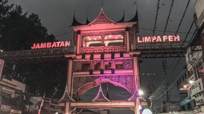 Jembatan Limpapeh malam hari