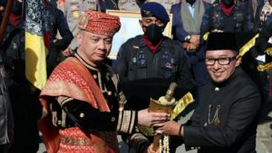 Benda Pusaka Raja Minangkabau Akhirnya di Kembalikan ke Asalnya Istana Pagaruyung