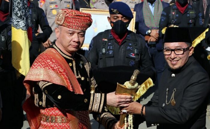 Benda Pusaka Raja Minangkabau Akhirnya di Kembalikan ke Asalnya Istana Pagaruyung