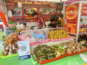 Jajanan Langka Minangkabau di Festival Budaya Luhak Nan Tigo 2022