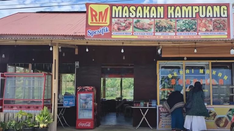 Menu Anti Mainstream, Rumah Makan di Solok Ini Buka 24 Jam