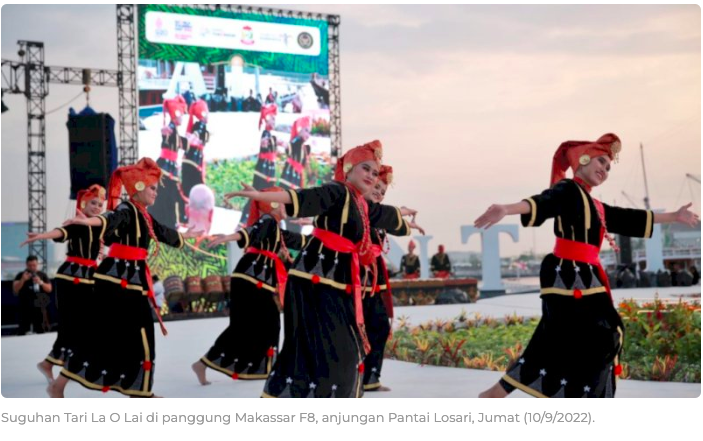 Kesenian Minangkabau Ikut Meriahkan Panggung Makassar F8 2022