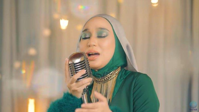 Ternyata Penyanyi Nuha Bahrin Gemar Santap Makanan Minang, Ini Makanan Favoritnya!