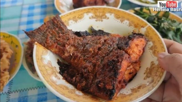 Waw! Lauk Panggang Ajo Pariaman Sehari Ludes 40 Kg